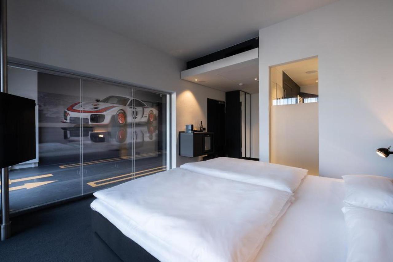 V8 Hotel Koeln At Motorworld Exteriér fotografie