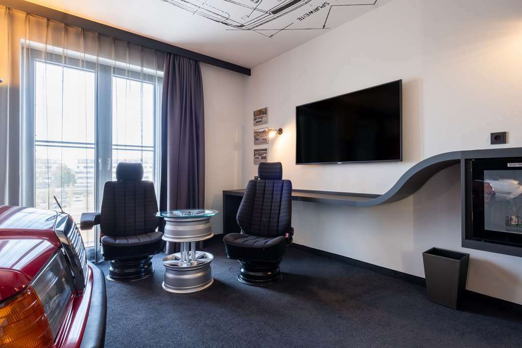 V8 Hotel Koeln At Motorworld Pokoj fotografie
