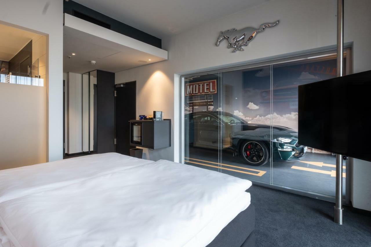 V8 Hotel Koeln At Motorworld Exteriér fotografie