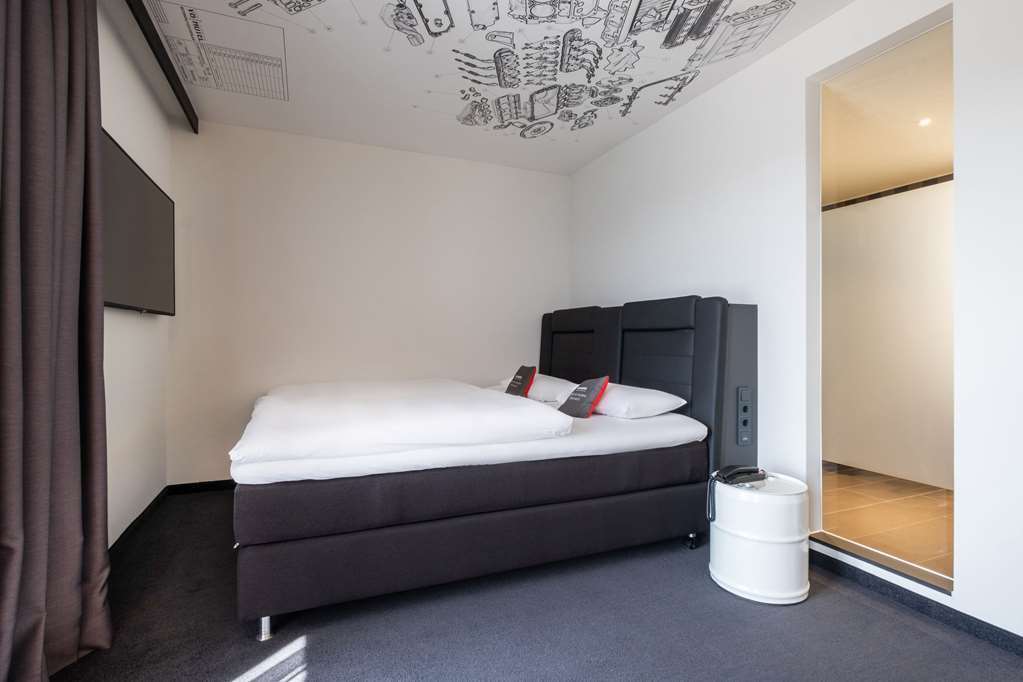 V8 Hotel Koeln At Motorworld Pokoj fotografie